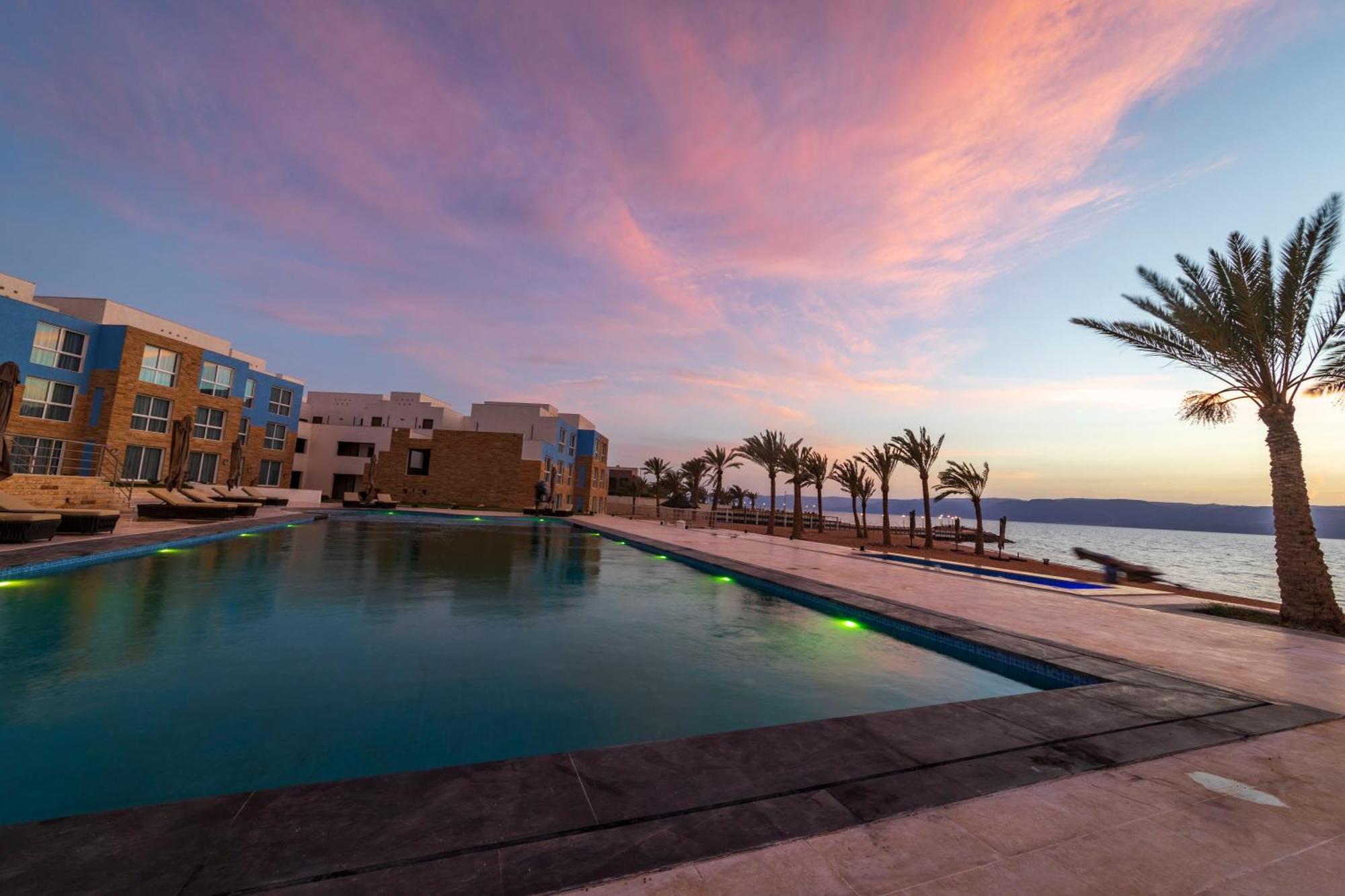Luxotel Aqaba Beach Resort & Spa Only 15 Years Plus Extérieur photo