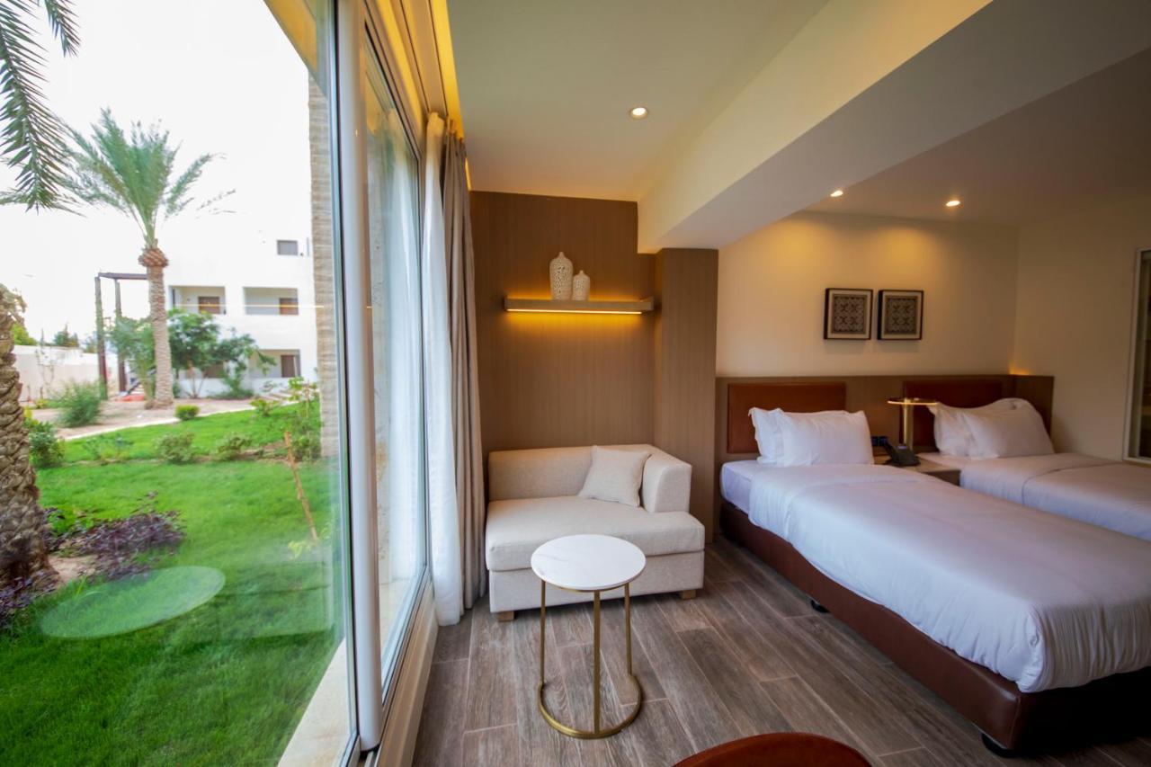 Luxotel Aqaba Beach Resort & Spa Only 15 Years Plus Extérieur photo